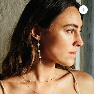 Chan Luu 14K GRADUATED WHITE PEARL EARRINGS